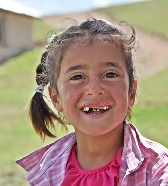 about-three-img-2-Y9ZDOU7M_5049-tr